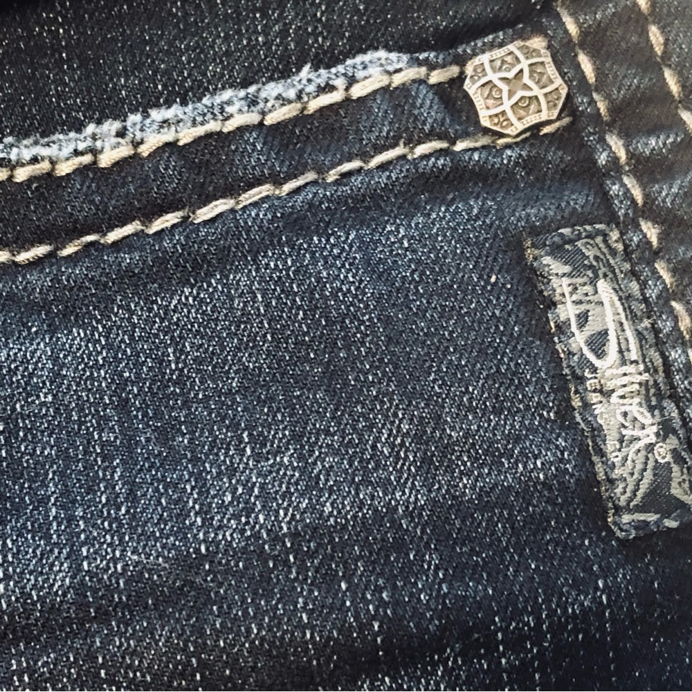 Silver Suki Mid Skinny 27/31 Dark Wash Indigo - Picture 7 of 15